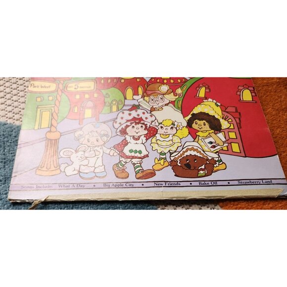 Strawberry Shortcake 1980 Big Apple City Vintage LP Vinyl Record - Picture 8 of 9